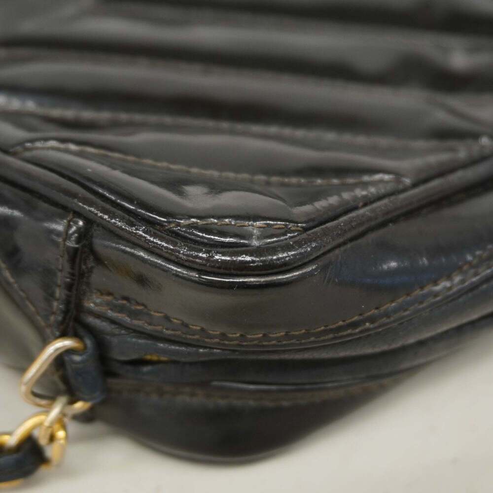 CHANEL Black Leather Shoulder Bag - Picture 8 of 9